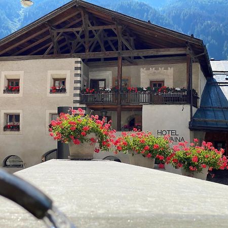 Hotel Chasa Chalavaina ミュスタイア エクステリア 写真